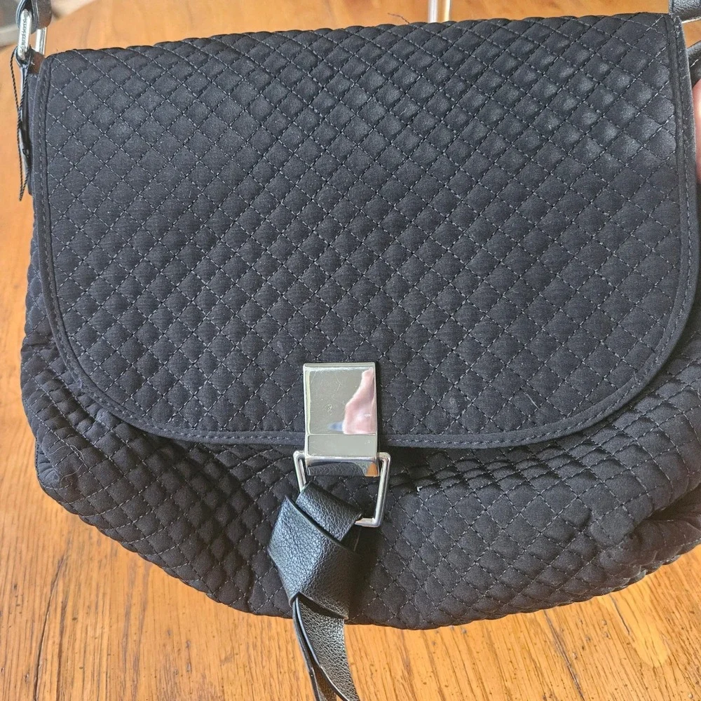 Vera‎ Bradley Carson Black Quilted Crossbody Bag Purse Floral Interior